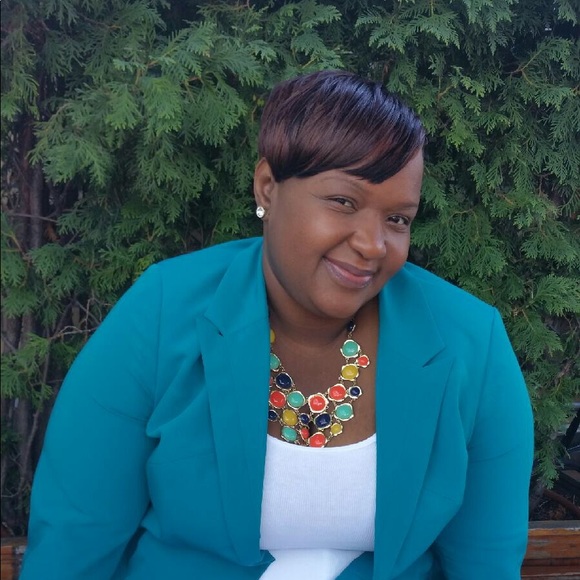 Meet your Posher, Tiphannie - Picture 1 of 1